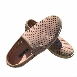 Steven Madden Gills Women’s Blush Slip On …